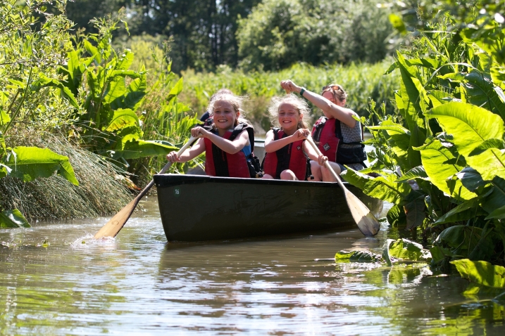 Children on Canoe Safari